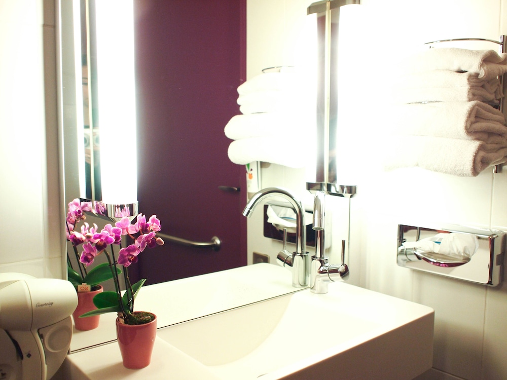 Ibis Styles Angers Centre Gare 12/70