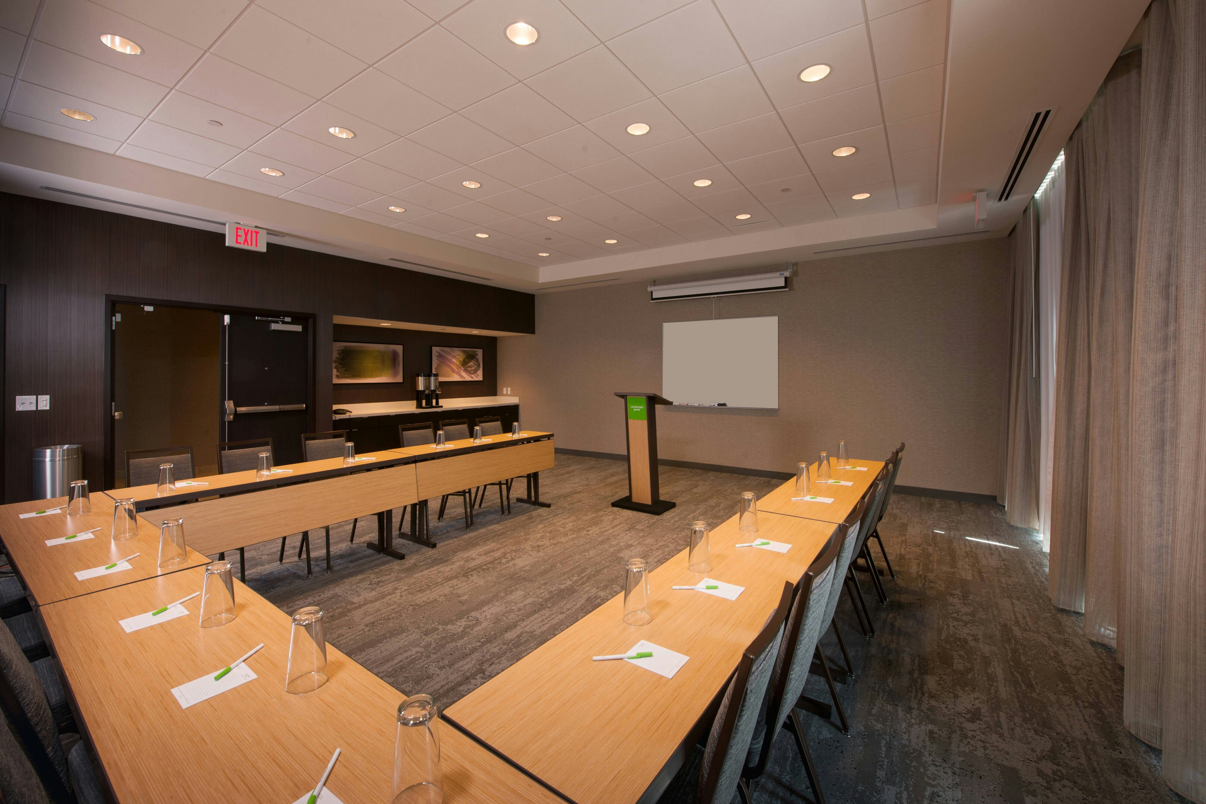 COURTYARD BOSTON LITTLETON 46/49