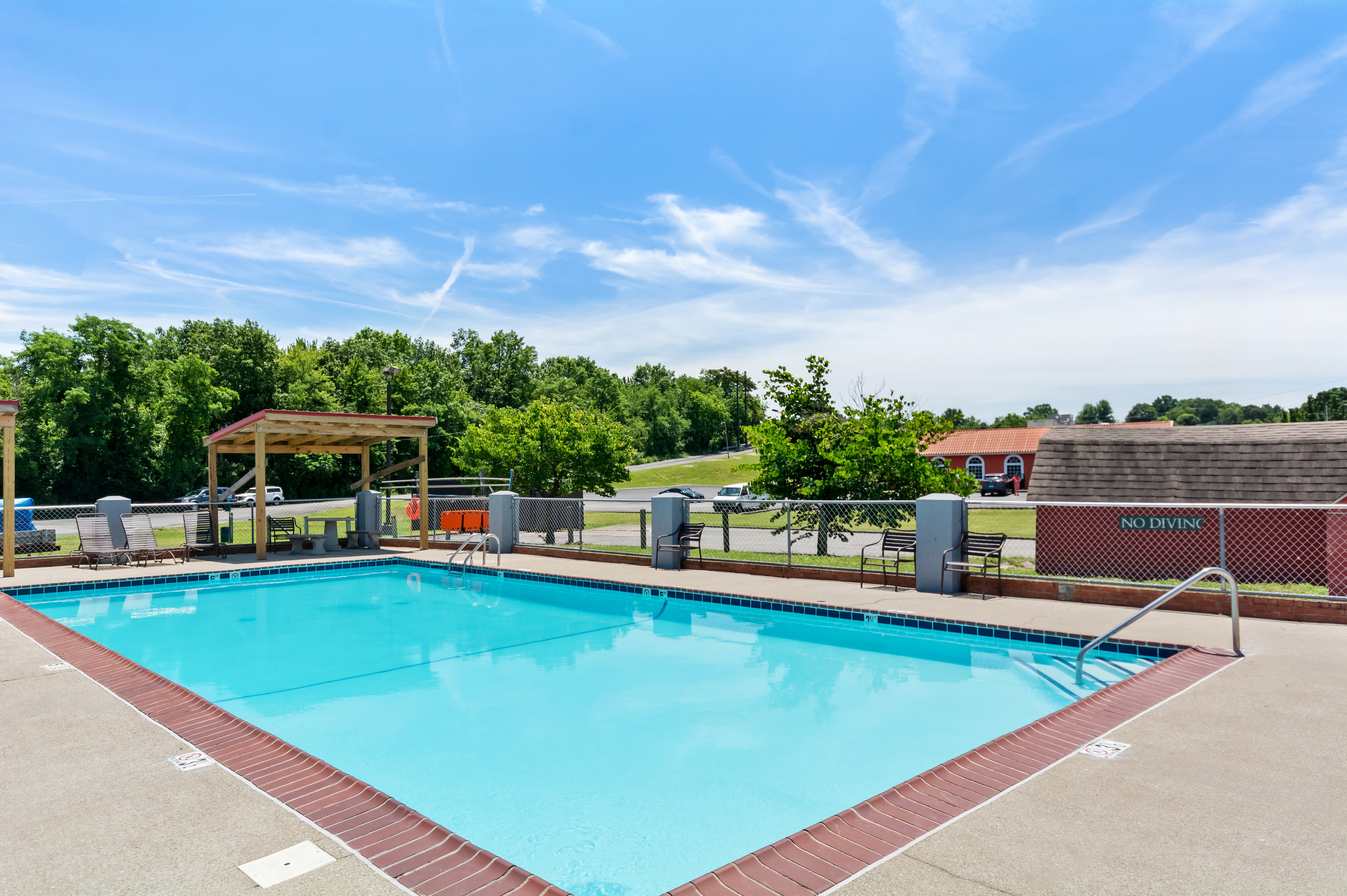 Red Roof Inn Berea 17/27