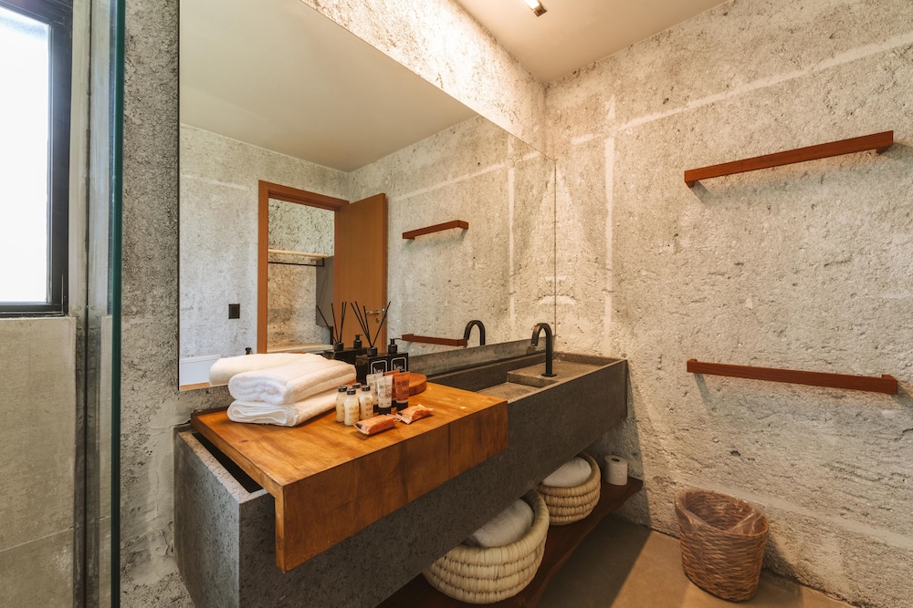 Tuju boutique hotel by SHE 46/50