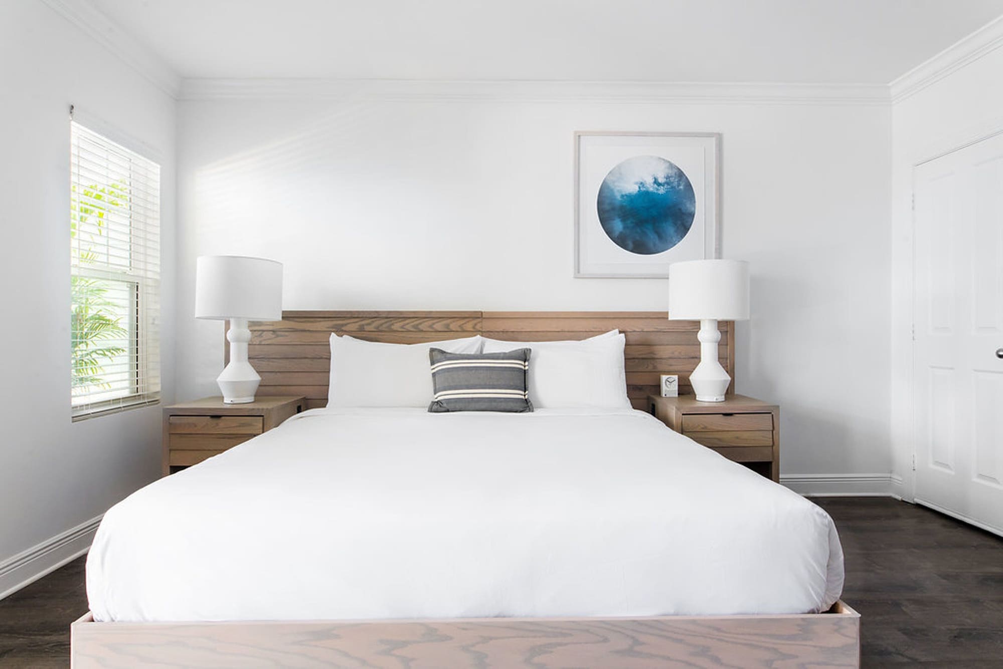 Suite, King Bed, Partial Water View, Living Area