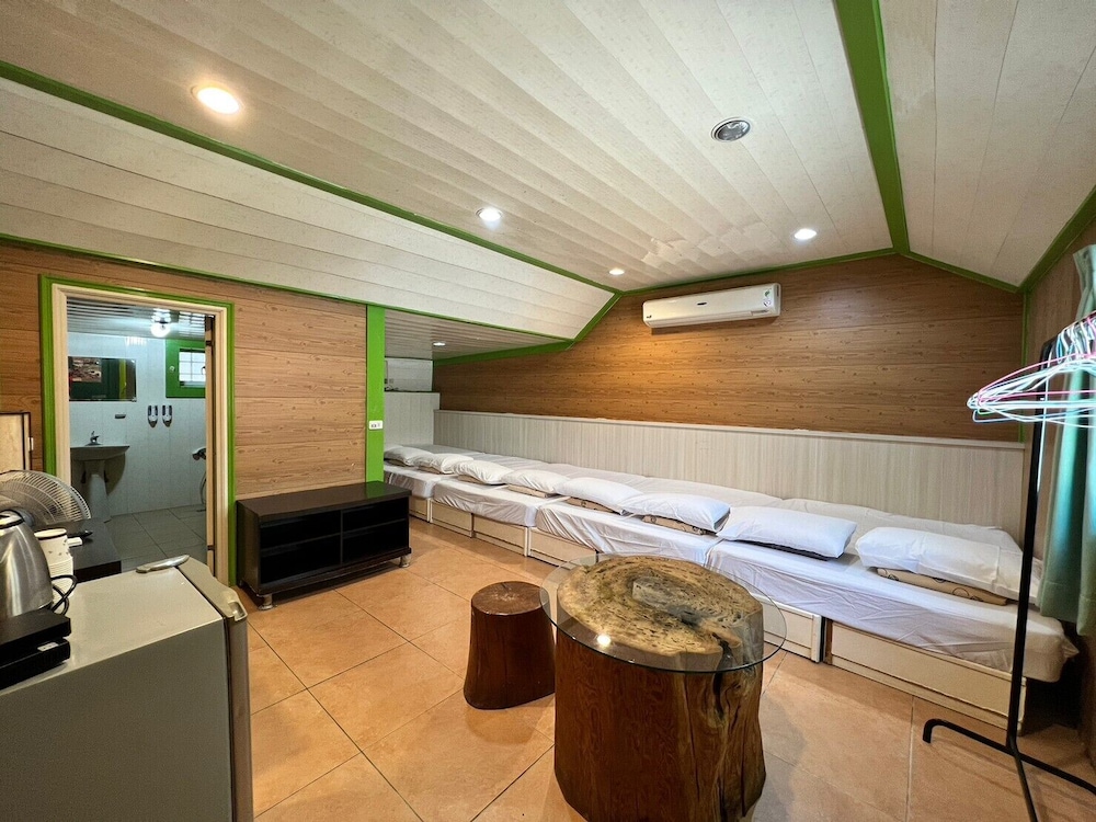 Kenting Dajianshan Wilderness Bungalow 27/32