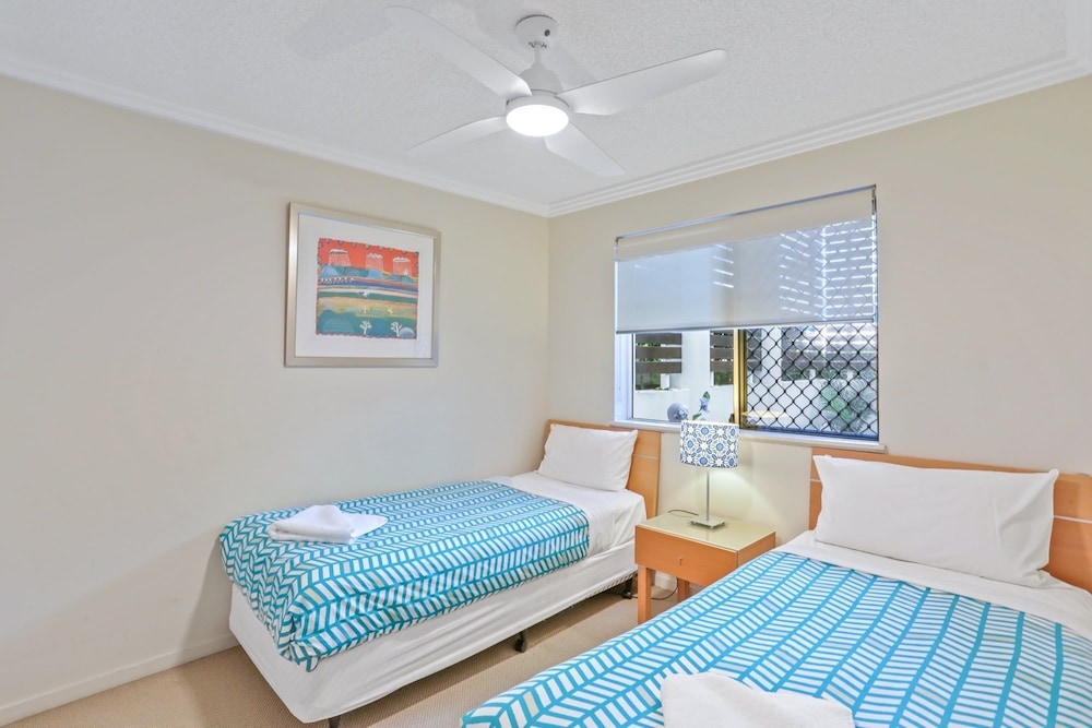2 Bedrooms, Apartment, King and Twin Beds, Garden View, OCEAN VISTA ON ALEX 3/6