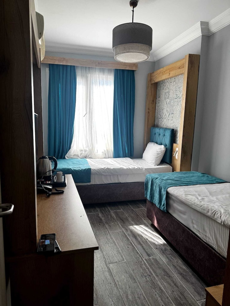 Miss City Hotel Taksim 12/30