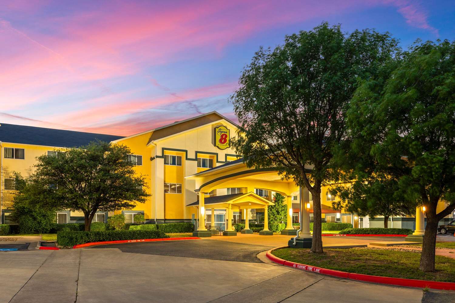 Super 8 by Wyndham Lubbock West 21/28