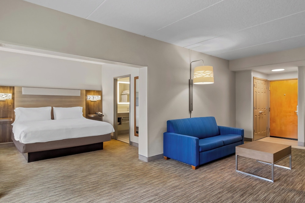 Holiday Inn Express & Suites Jacksonville SE- Med Ctr Area 19/55