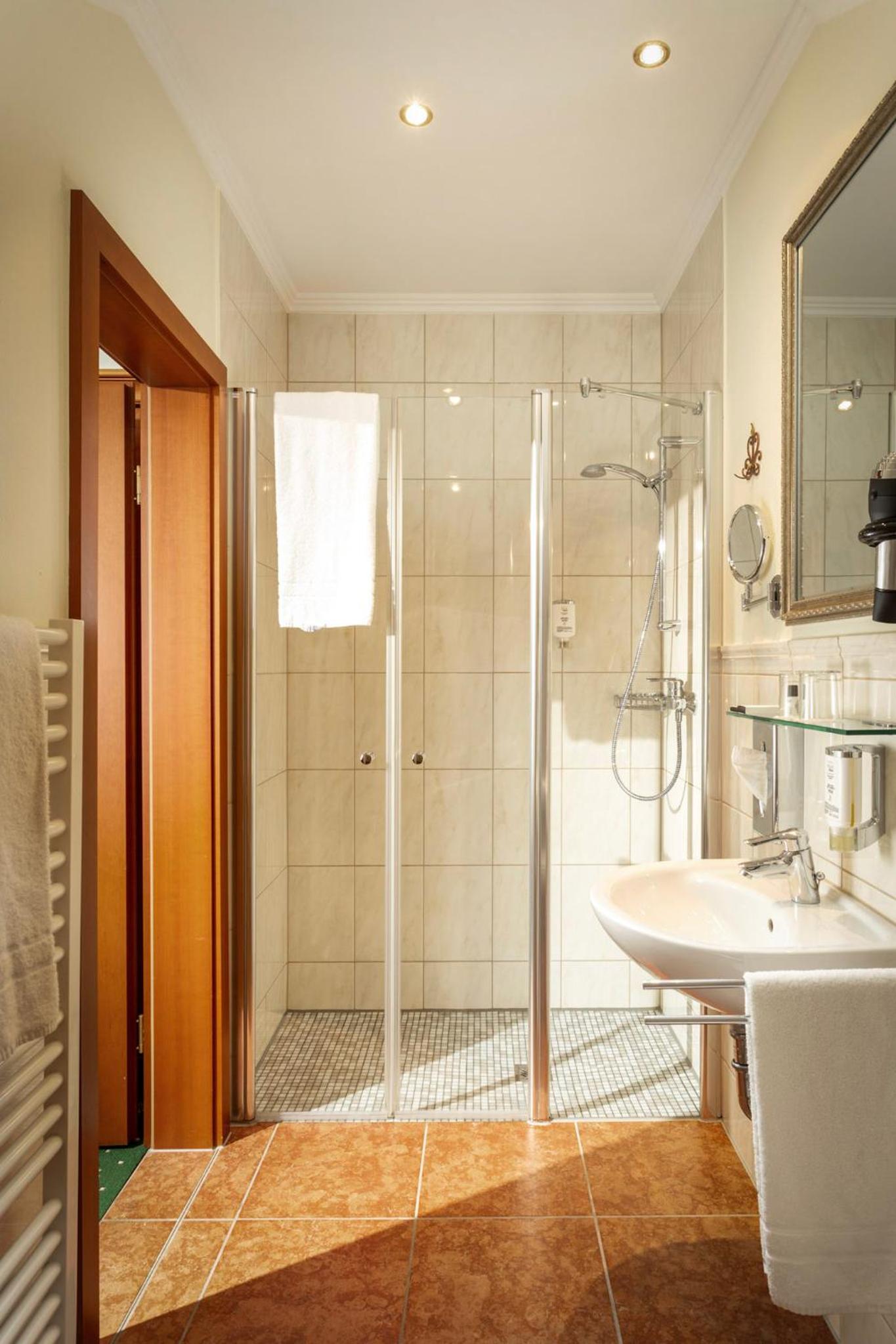 Room, Single, Large, Hotel Gasthof Hottl Deggendorf 3/4