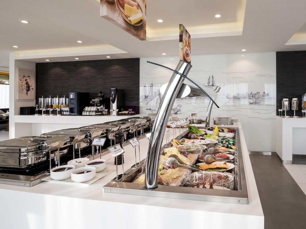 Ibis Styles Manama Diplomatic Area 9/82