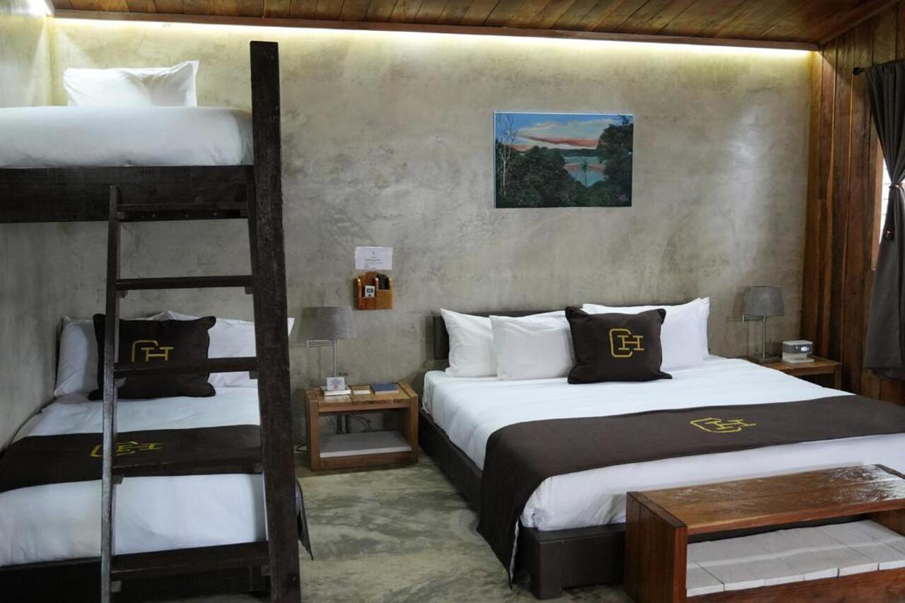 Central Hotel Bocas del Toro 15/30