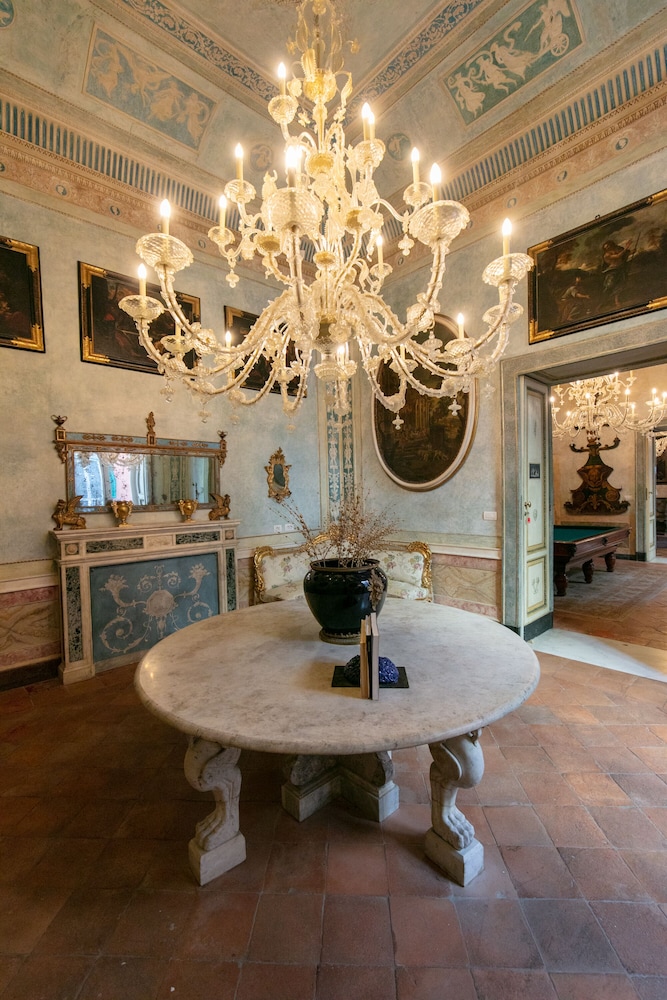 Palazzo Doria Napoli 10/50
