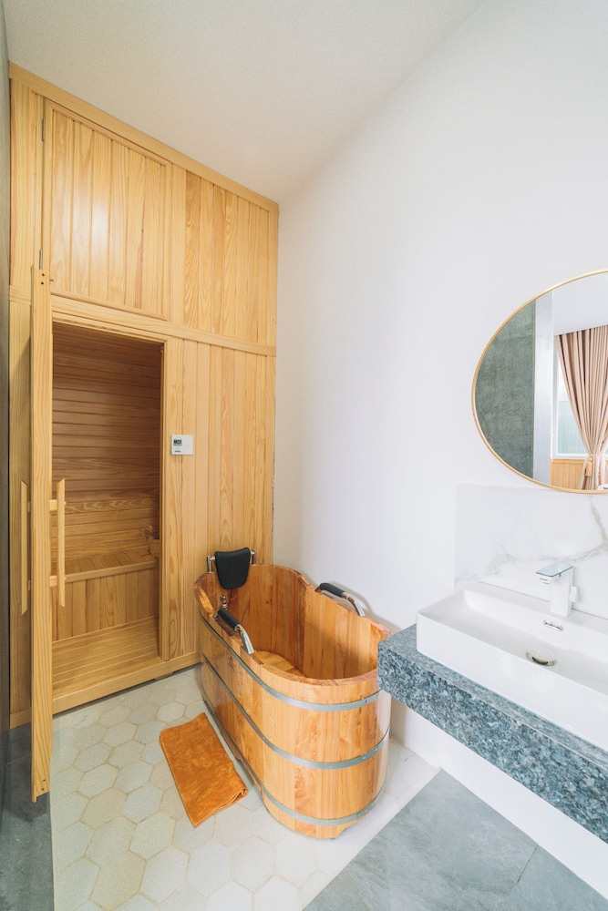 Quy Tai Premium Hotel 22/50