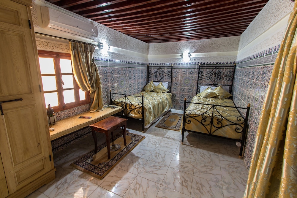 RIAD TARYANA 43/53