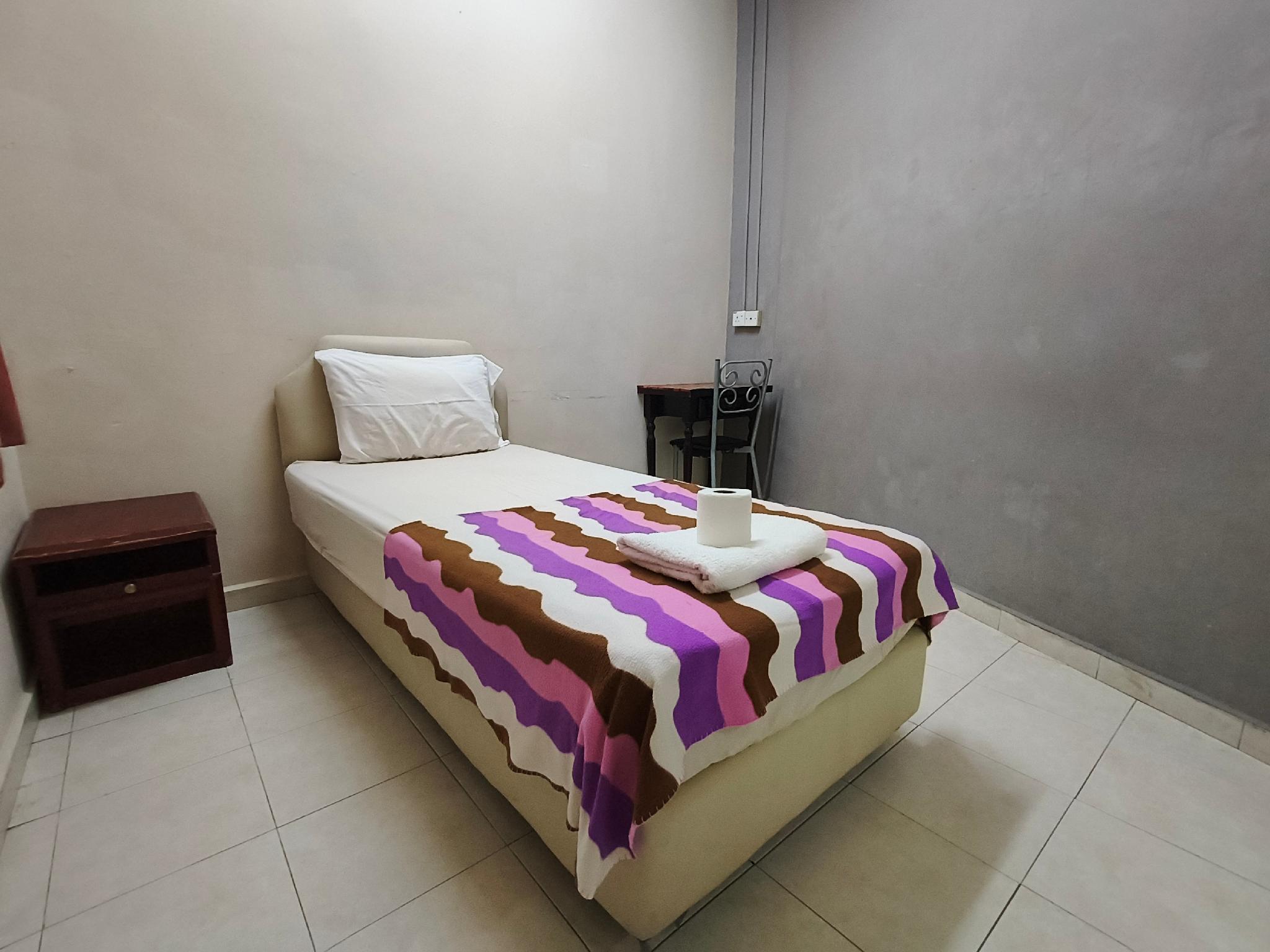 Room, with Fan