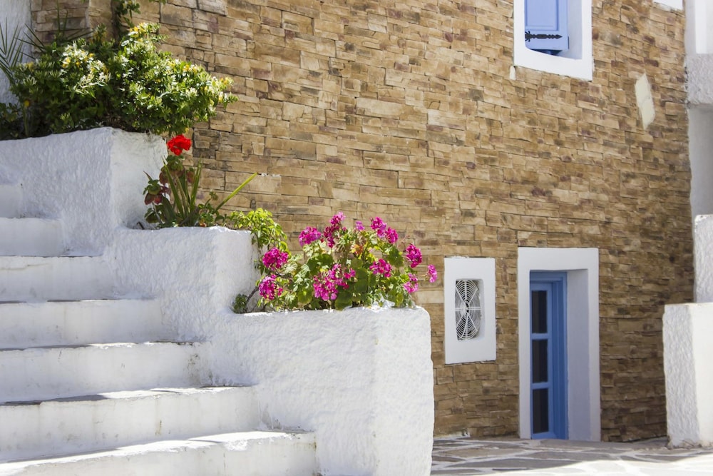 Naxos Holidays 21/64