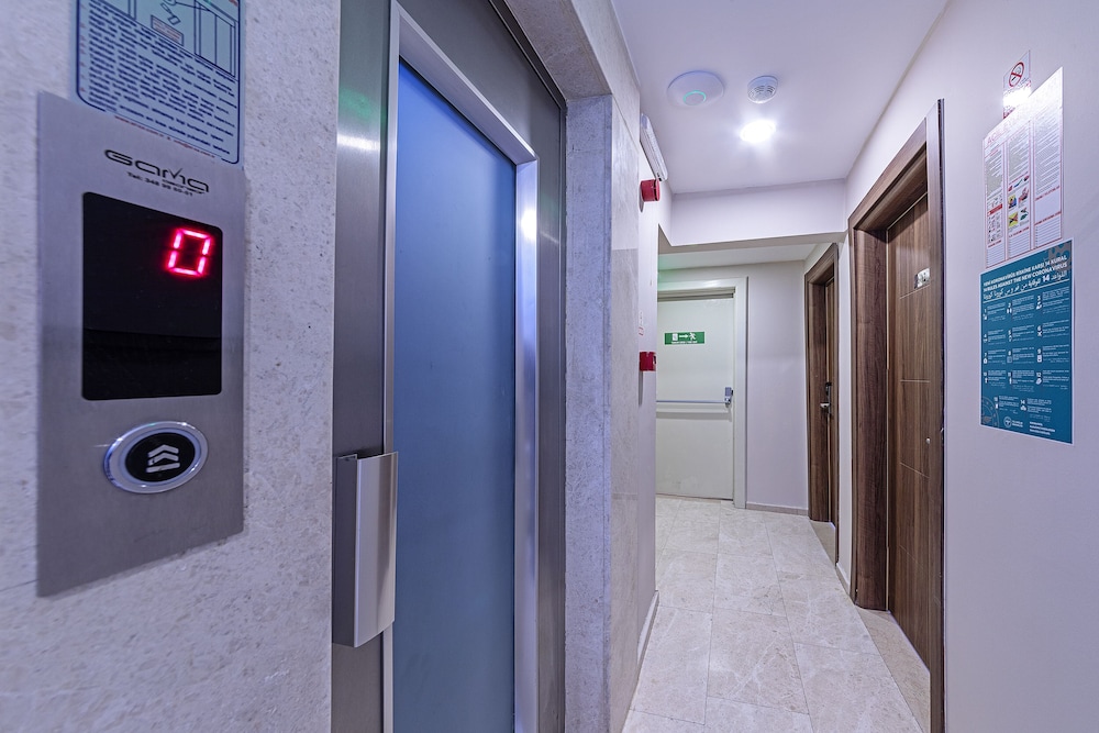 SEPTIMUM HOTEL 13/25