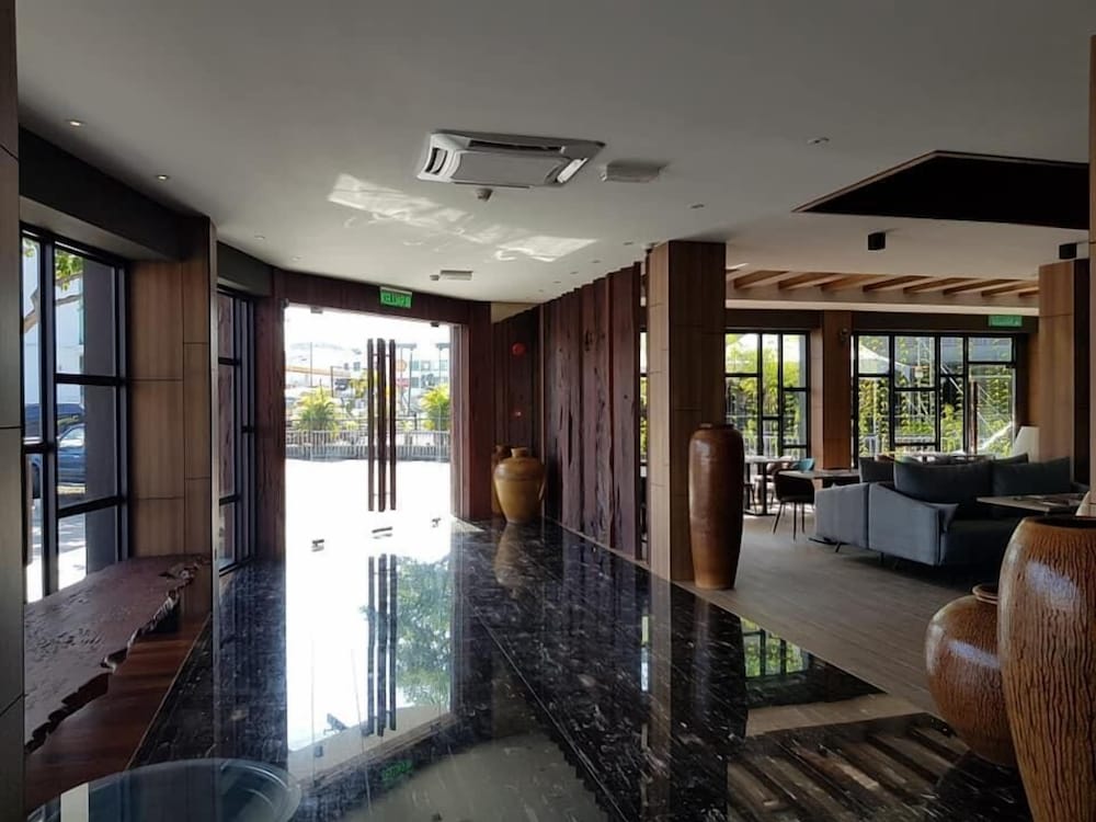 Roxy Hotel Padungan 14/31