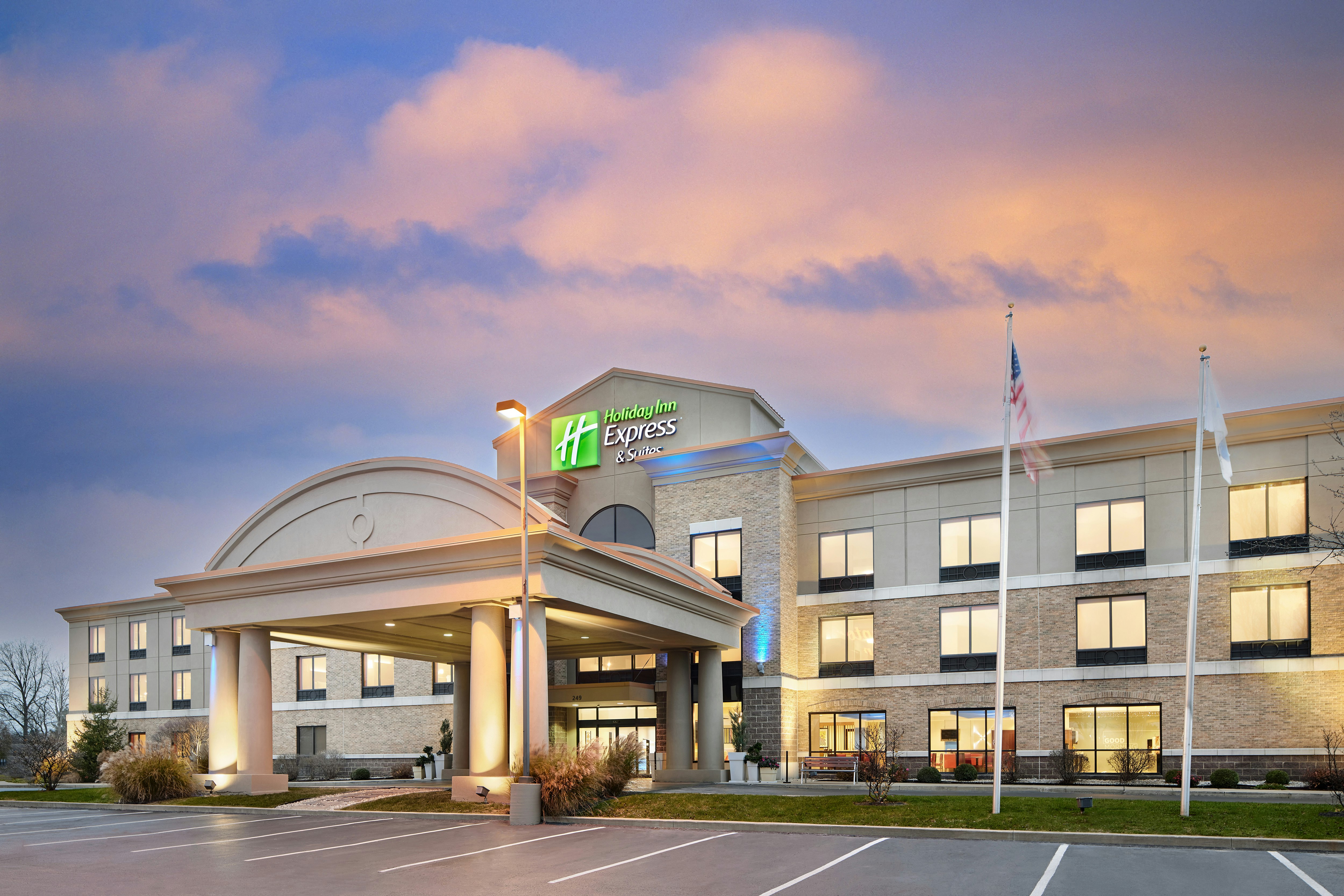 Holiday Inn Express Hotel Suites Seymour 3/23