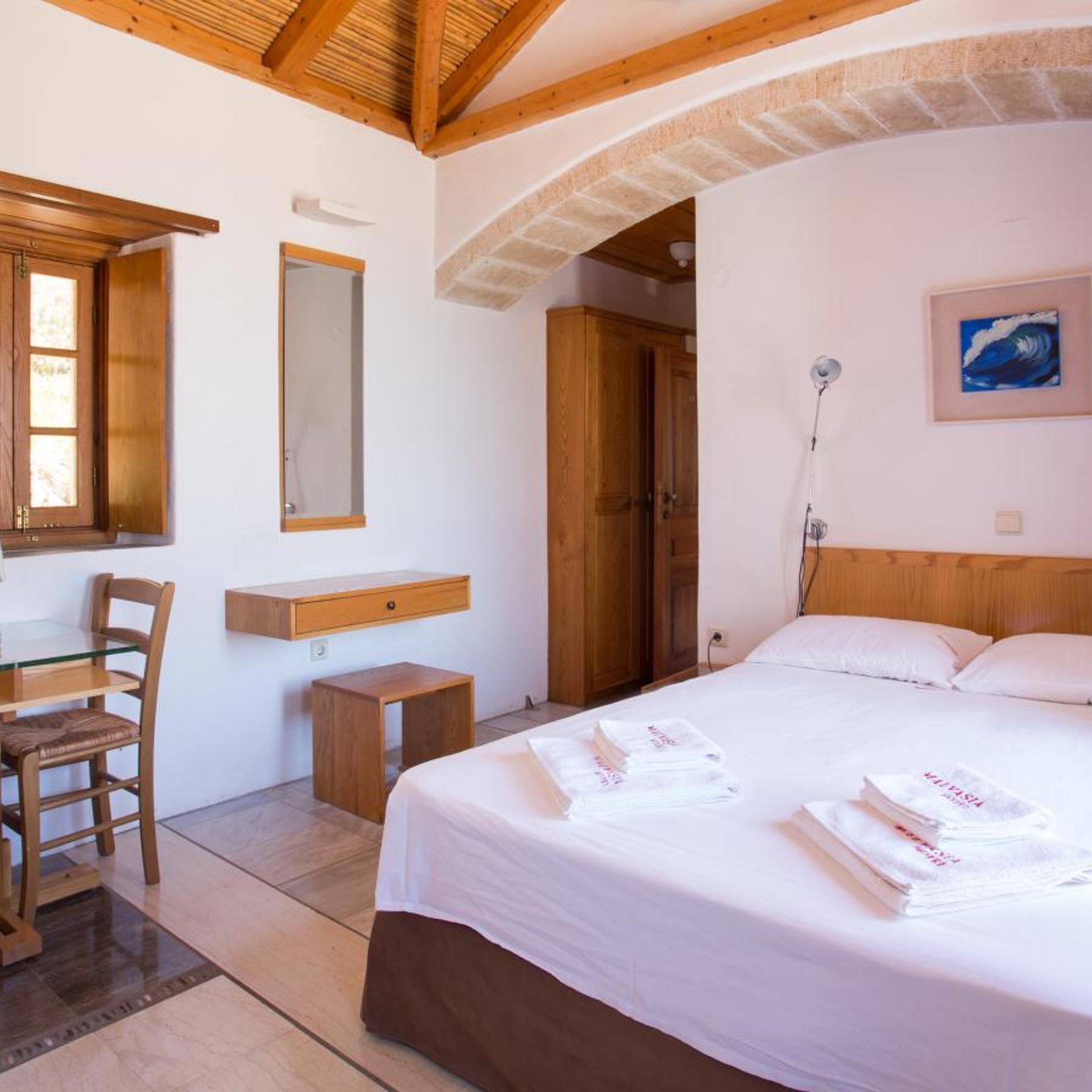 غرفة سوبيريور بسرير مزدوج بشرفة، New Malvasia Hotel 3/10