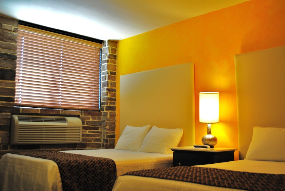 Surfside Motel 32/34