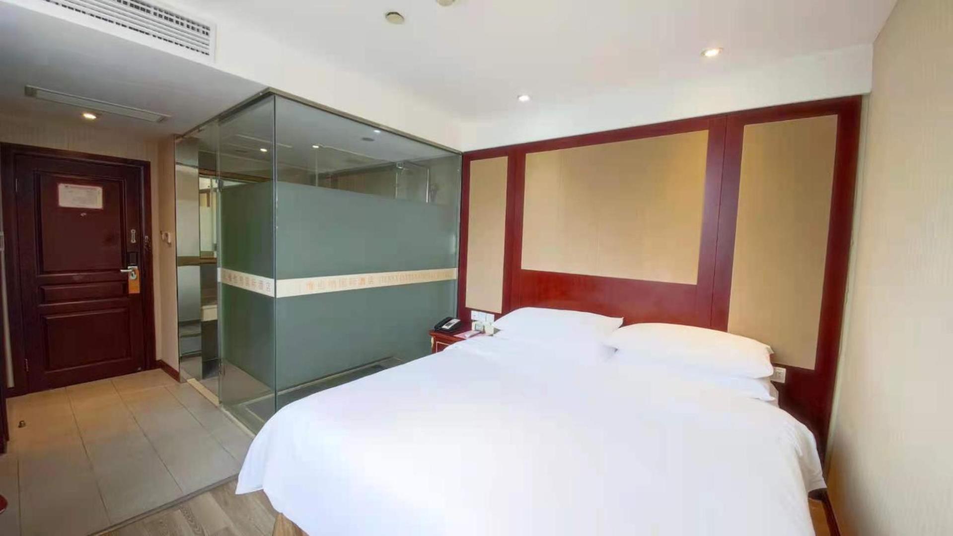 Vienna International Hotel Shanghai Hongkou Guangyue Road 17/18