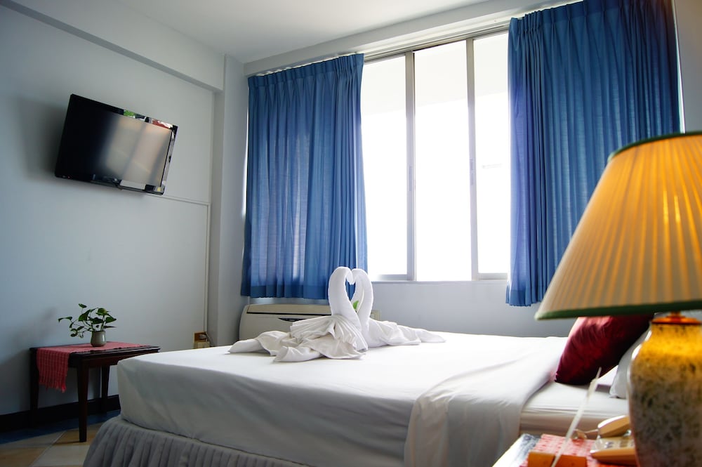 YMCA International Hotel 14/63