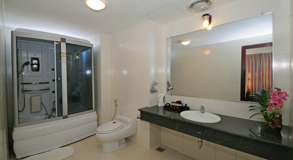 Duy Tan 2 Hotel 8/30