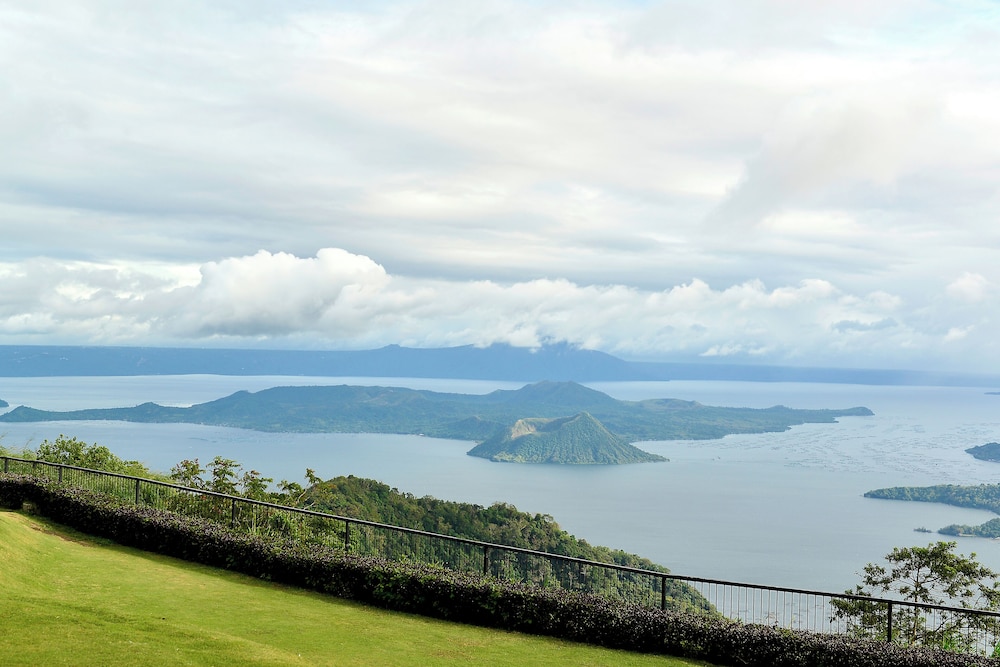 Taal Vista Hotel 44/53