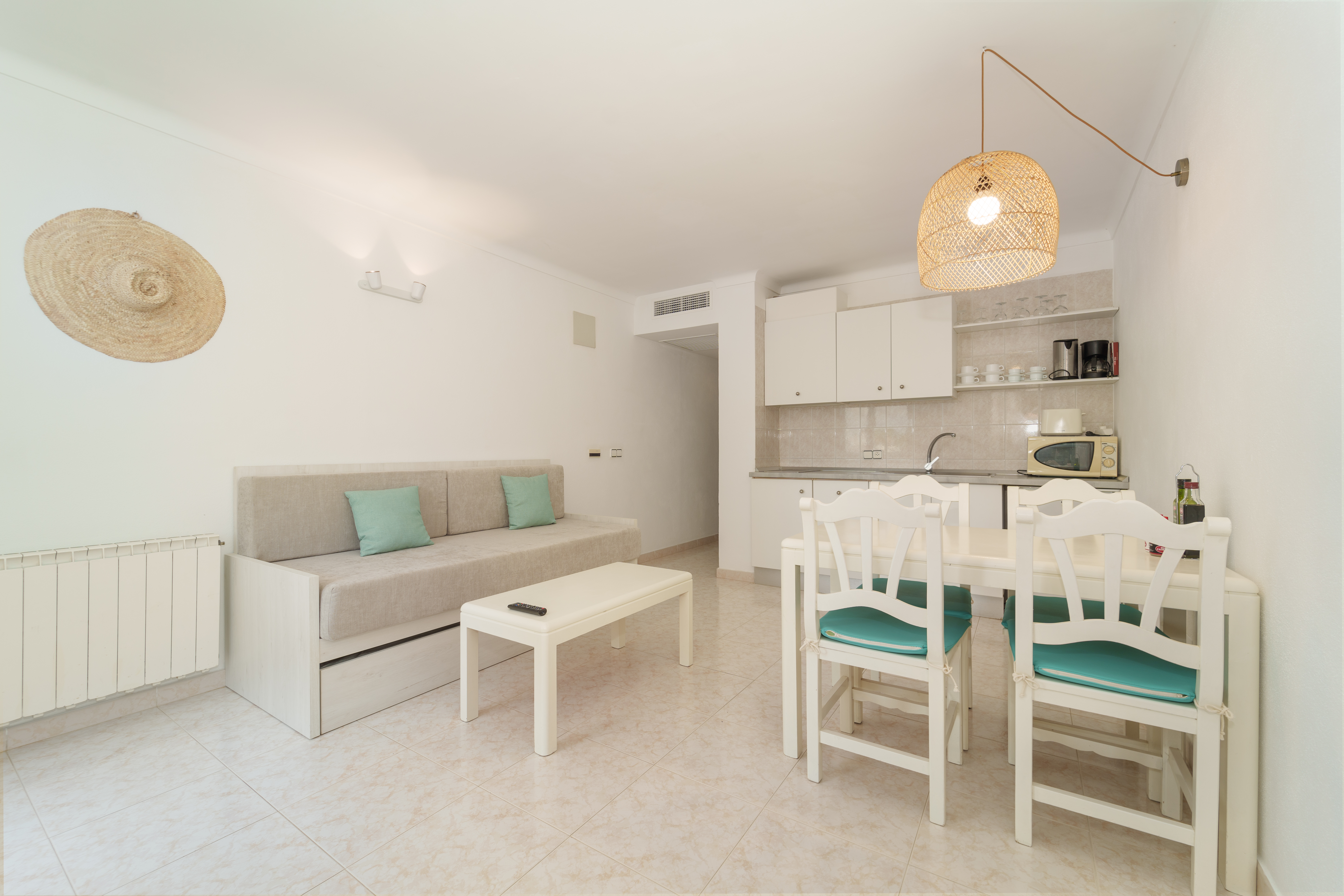 APARTAMENTS ANDREAS 25/50