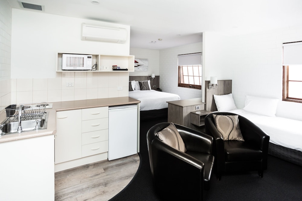 Bay Hotel Apartments 31/48