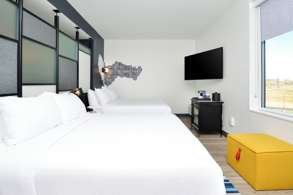 Aloft, 2 Queen Beds
