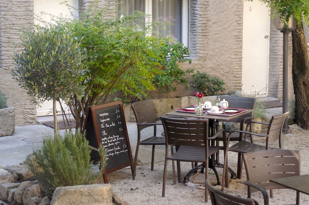 Le Magnan Hotel 39/67