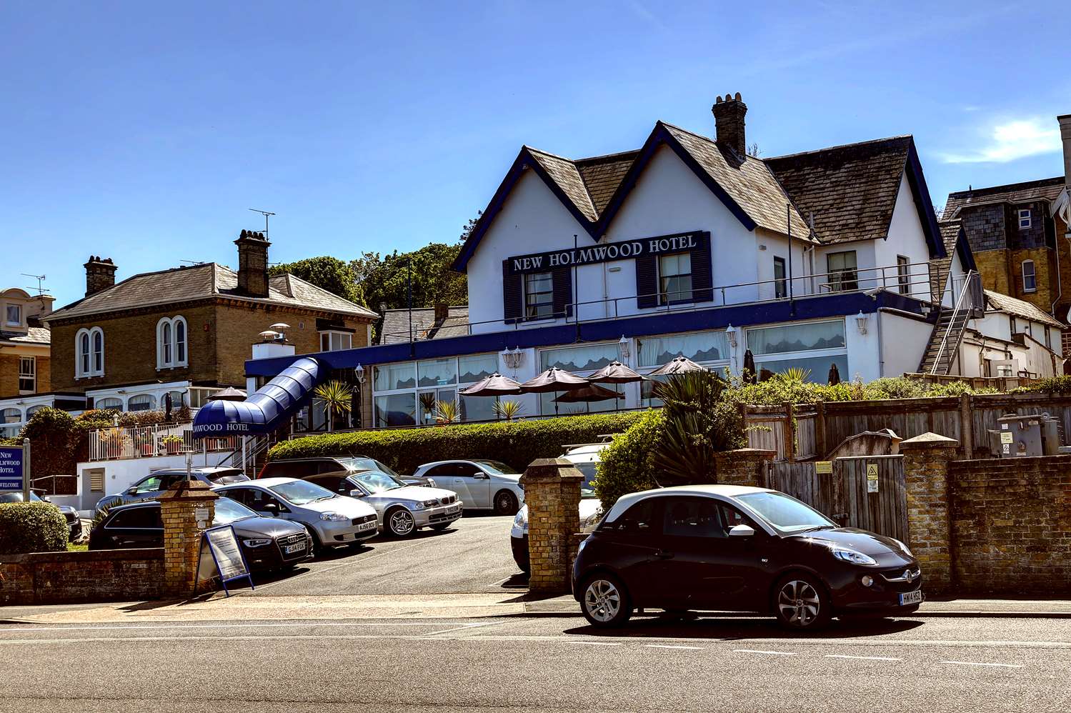 New Holmwood Hotel 15/18