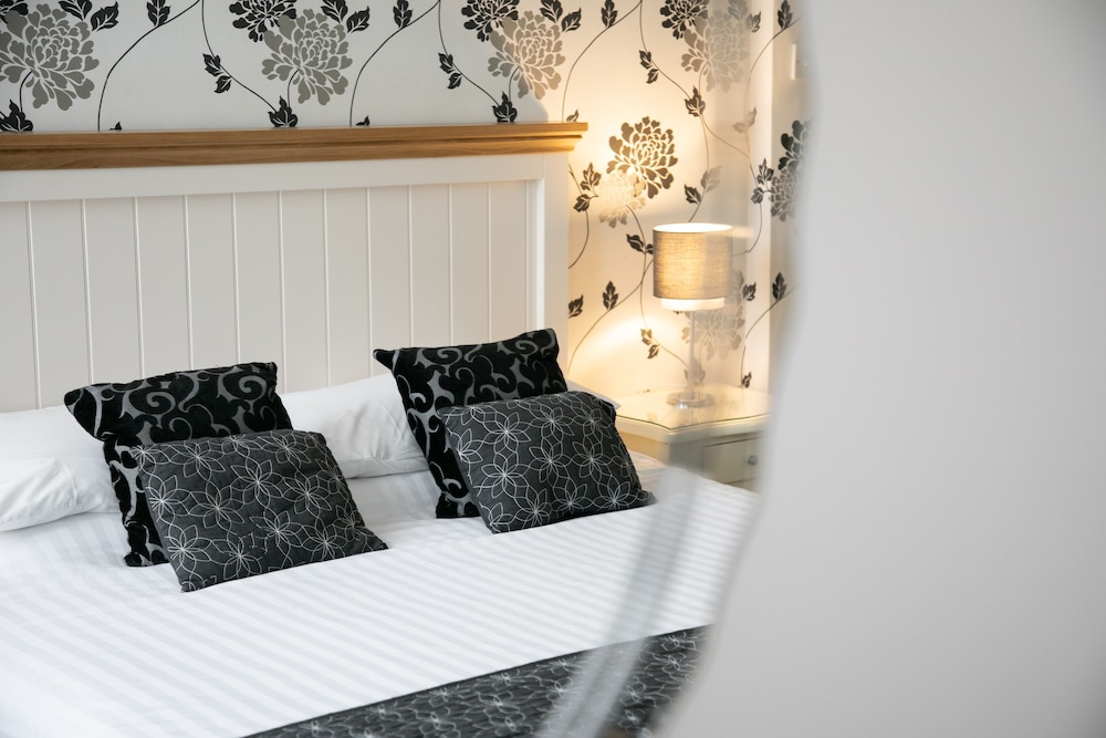Trelawney Hotel B B Guest House 36/50
