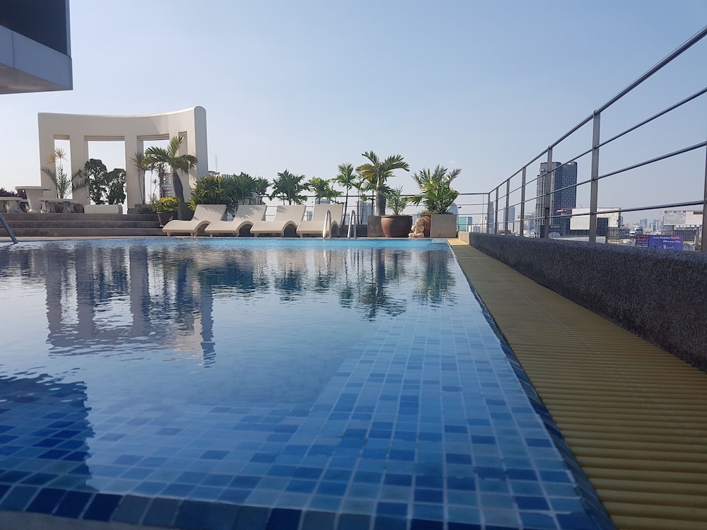 Interchange Tower Serviced Apartment 22/49