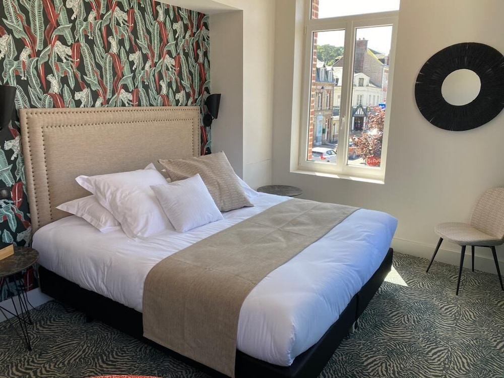 La Villa 10 7/50