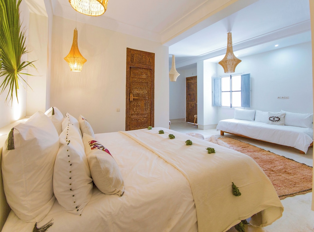 Riad 48 & Spa 24/60