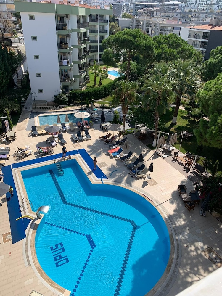Opus Apart Hotel 54/63