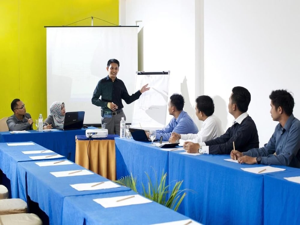 Zuri Express Hotel Pekanbaru 7/33