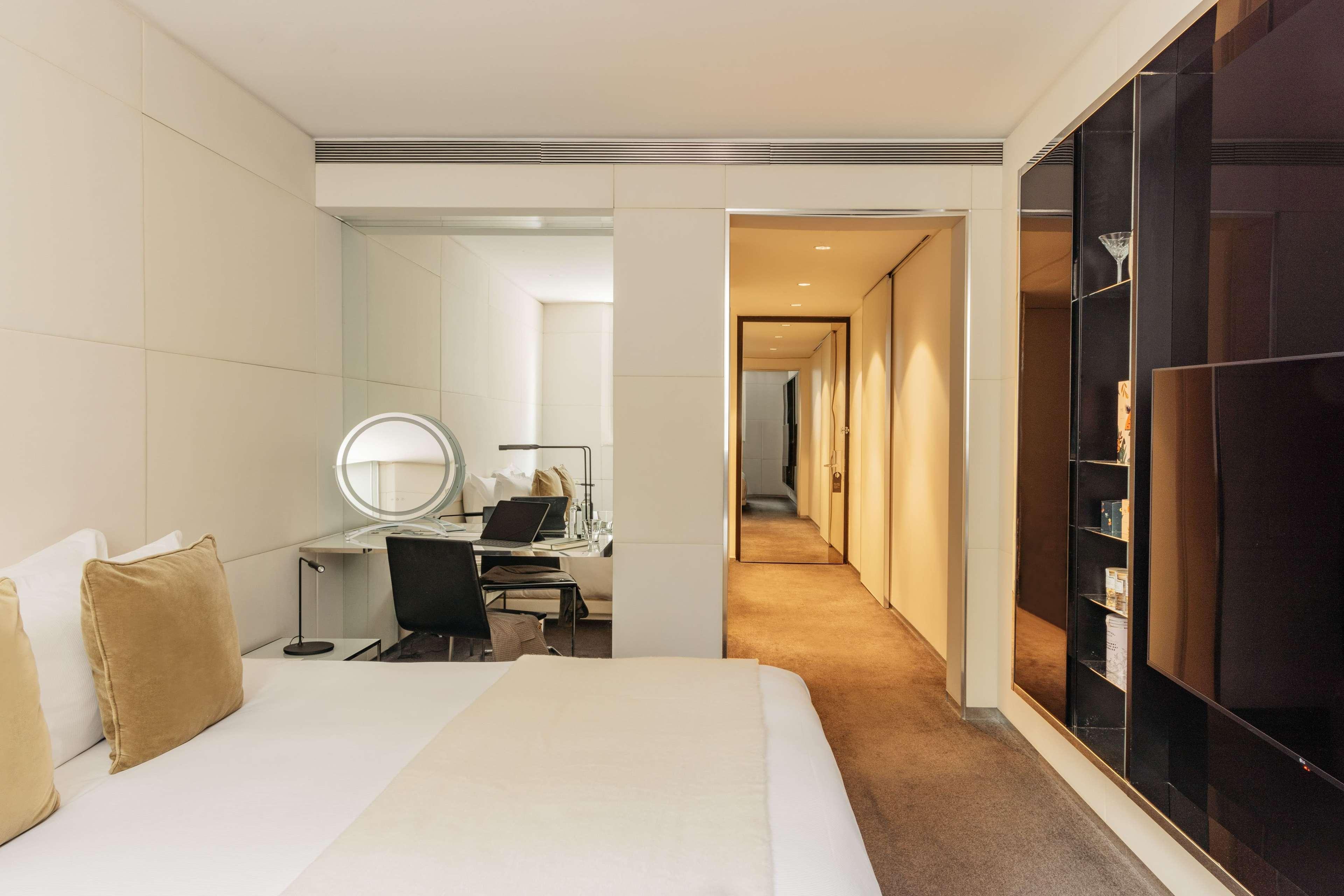 Always ME، Me London Hotel 10/10