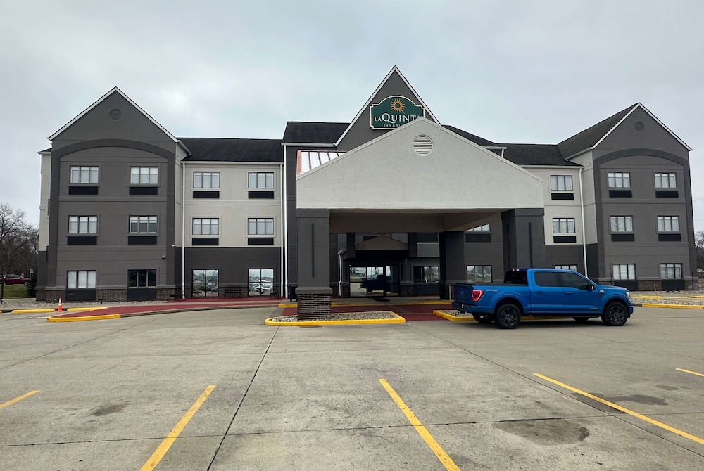 La Quinta Inn & Suites by Wyndham South Bend 51/57