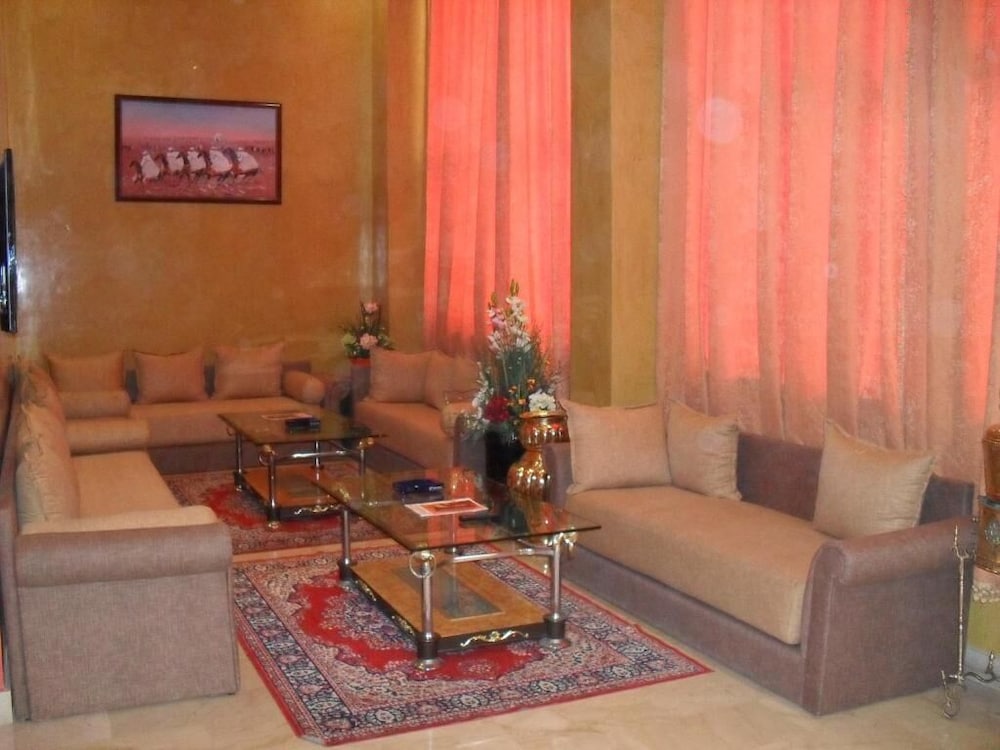Gomassine Hotel 24/41