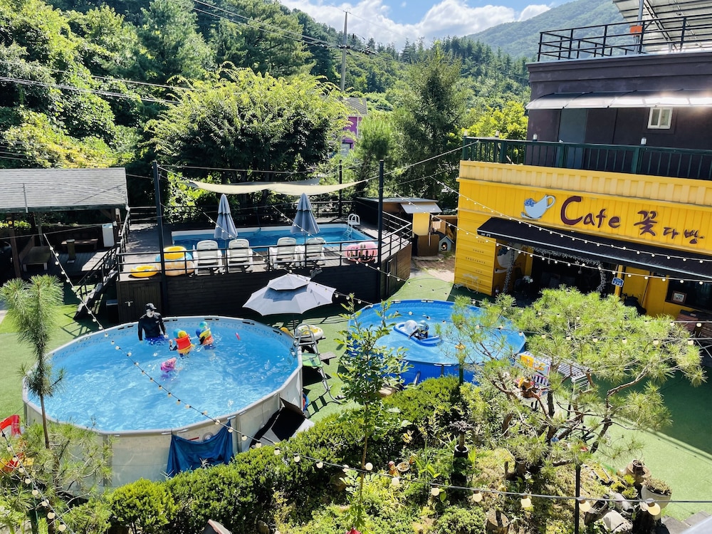 Gapyeong Blossom Pension 31/46
