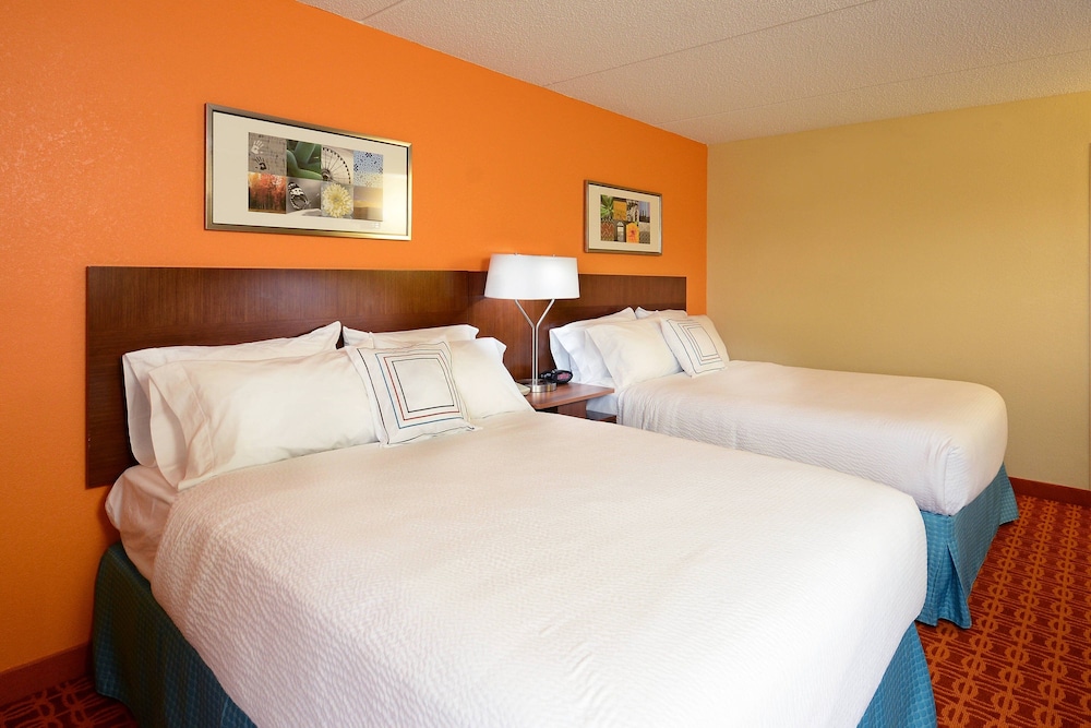 Fairfield Inn And Suites Winston Salem Hanes Mall 21/71