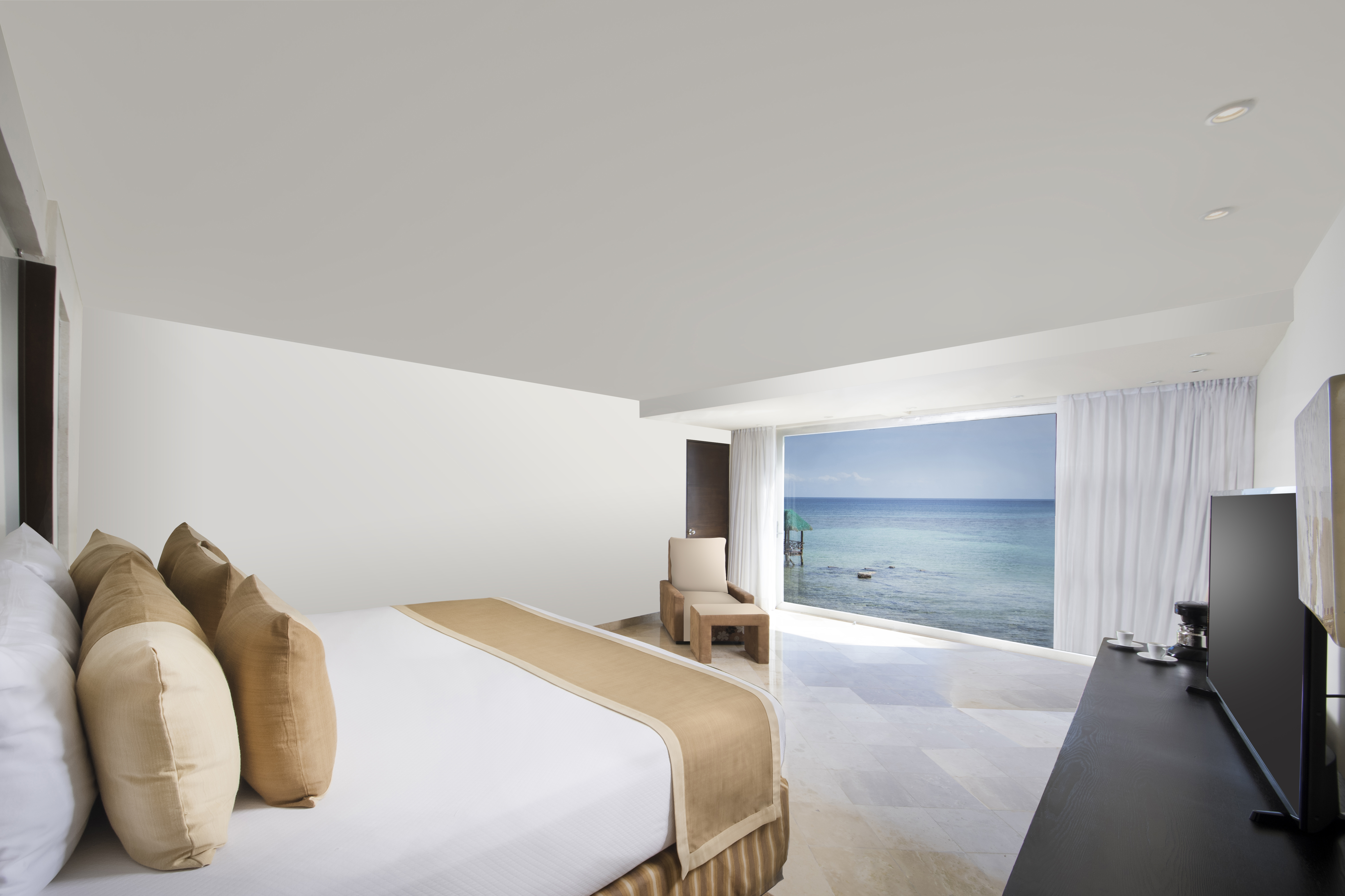 Sens, Triple, Ocean Front