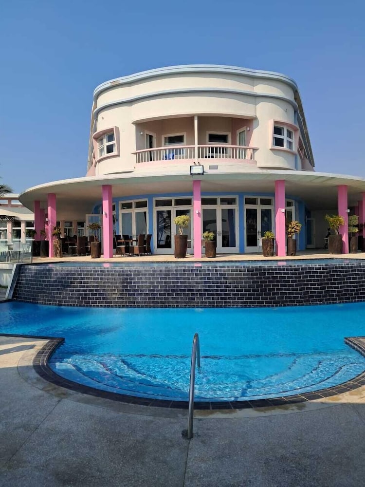 Hotel Dona Ana 3/42