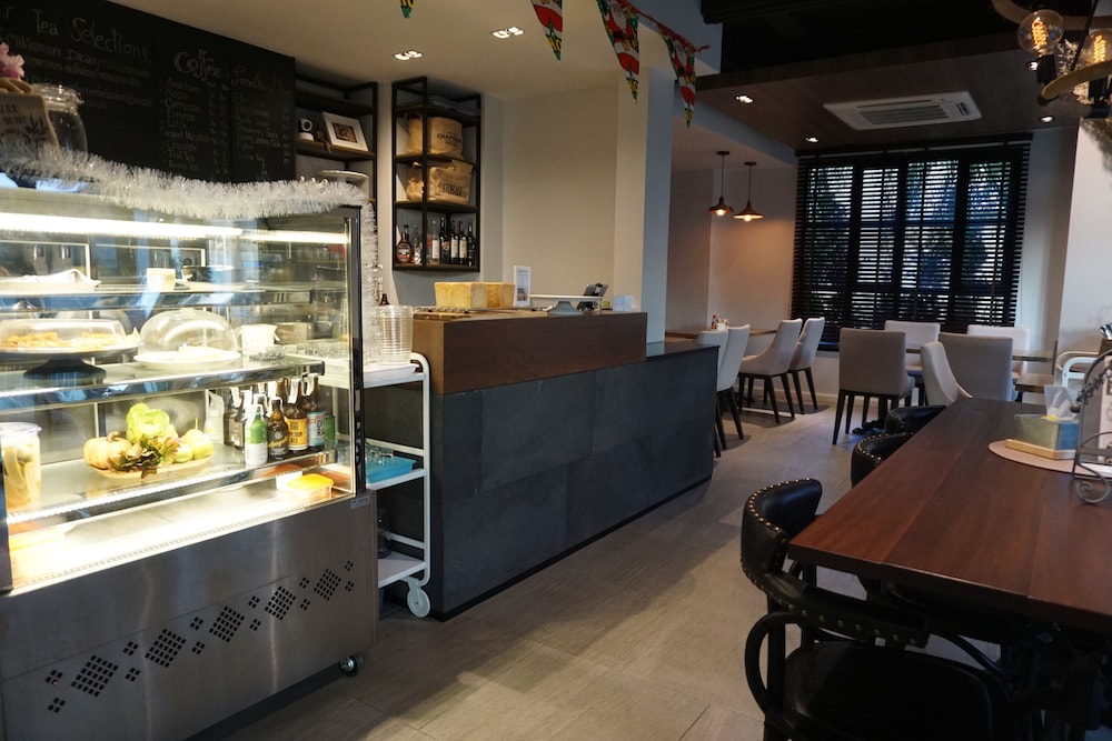Marquise Boutique Hotel 42/64