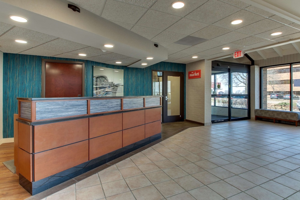 Pear Tree Inn St Louis Airport 4/45