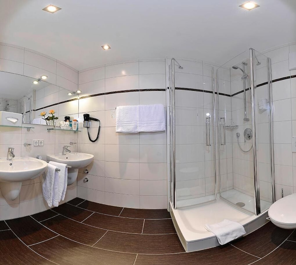 Hotel Schweizer-Hof Baden Baden 22/26
