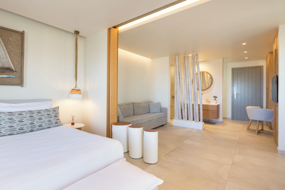 Suite, Double Bed, Sea View, Outdoor Jetted Tub
