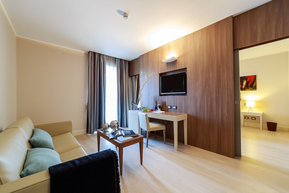 Hotel Mirasole International 55/66